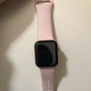 Apple Watch Series 5 40MM Gold Aluminum